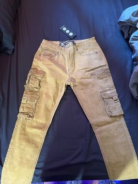 Men's Tan Cargo Pants with Multiple Utility Pockets